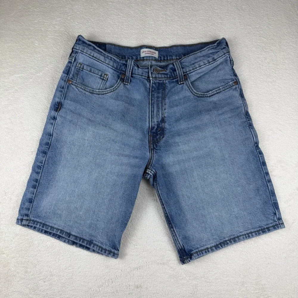 Levi Strauss Signature Medium Wash Denim Jean Shorts Size 32